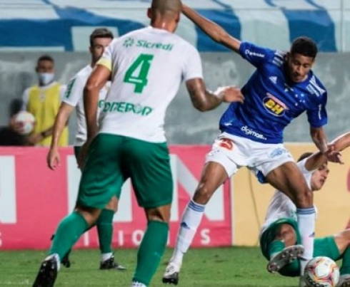 Empate diante do Cuiabá coloca Cruzeiro cada vez mais distante da Primeira Divisão