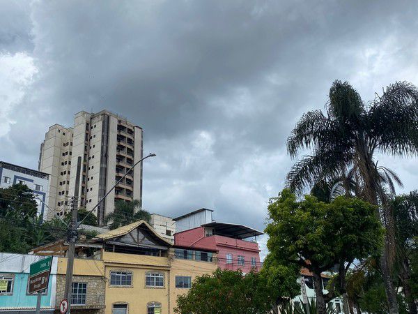 Chuvas devem persistir durante a semana em Juiz de Fora — Foto: Caroline Delgado/g1