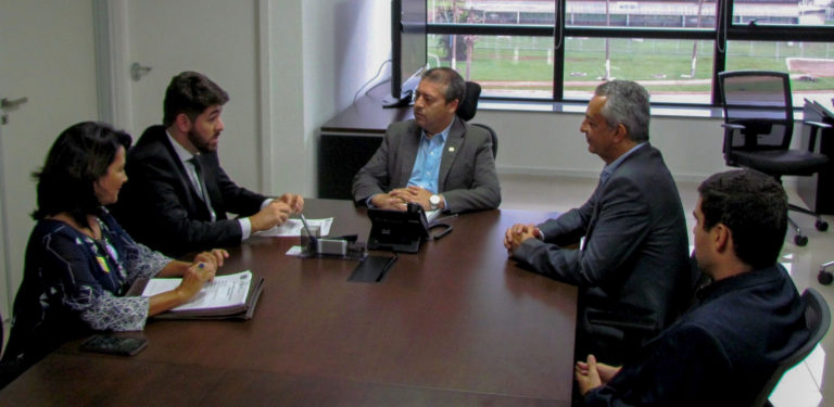 Deputado Federal Zé Vitor, Presidente (FUNASA) Ronaldo Nogueira, Prefeito do Munícipio de Indianópolis Lindomar Amaro Borges