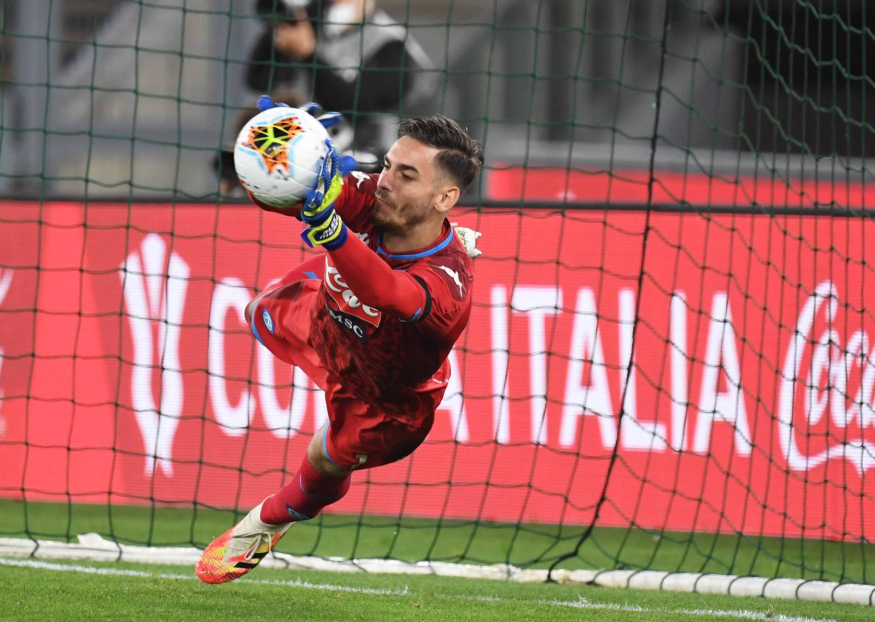 Meret defendeu a cobrança do Dybala. Foto: Reprodução/Napoli.