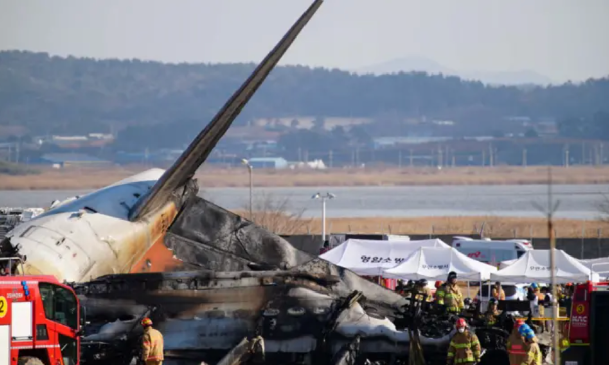 O voo Boeing 737-800 - operado pela companhia aérea Jeju Air - tinha 181 passageiros a bordo e estava chegando ao aeroporto de Muan vindo de Bangkok, na Tailândia
crédito: Reuters