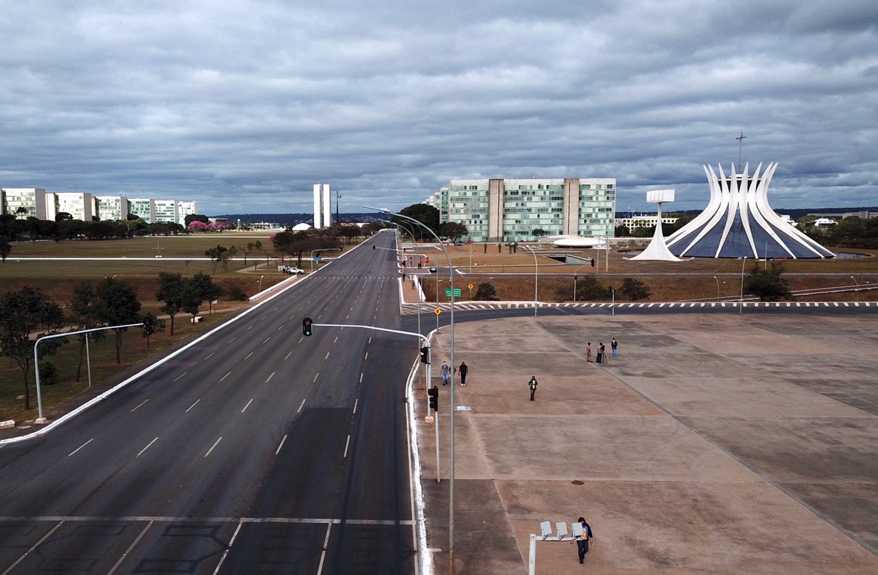 Vista dos arredores da Catedral de Brasília