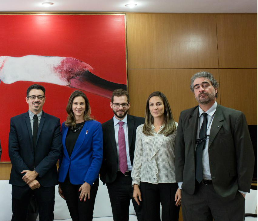 Da esquerda pra direita, Ministro Sérgio Sá Leitão, Fernanda Farah, Alex Braga, Mariana Ribas e Roberto Lima