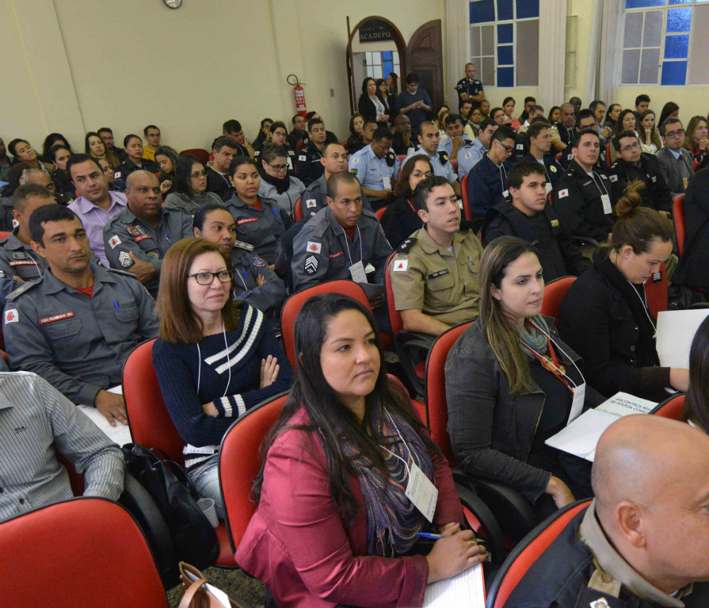 Encontro ocorreu, nesta terça-feira (4), no auditório da Academia de Polícia Civil, no bairro Gameleira, na capital