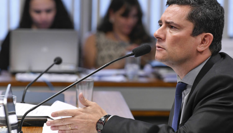 Sérgio Moro durante audiência na CCJ do Senado para explicar sua relação com os procuradores do MPF quando era juiz da Lava Jato.