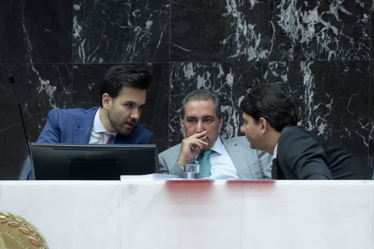 Tadeu Leite (presidente da ALMG - MDB/MG), João Magalhães (deputado estadual MDB/MG), Cássio Soares (deputado estadual PSD/MG)
Foto: Daniel Protzner