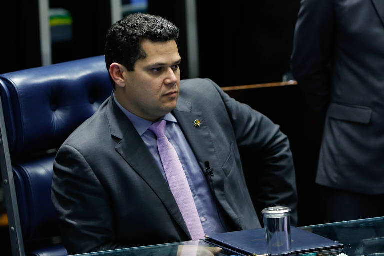 Deputados reunidos no plenário da Câmara durante a sessão desta quarta-feira (29) — Foto: Michel Jesus/Câmara dos Deputados